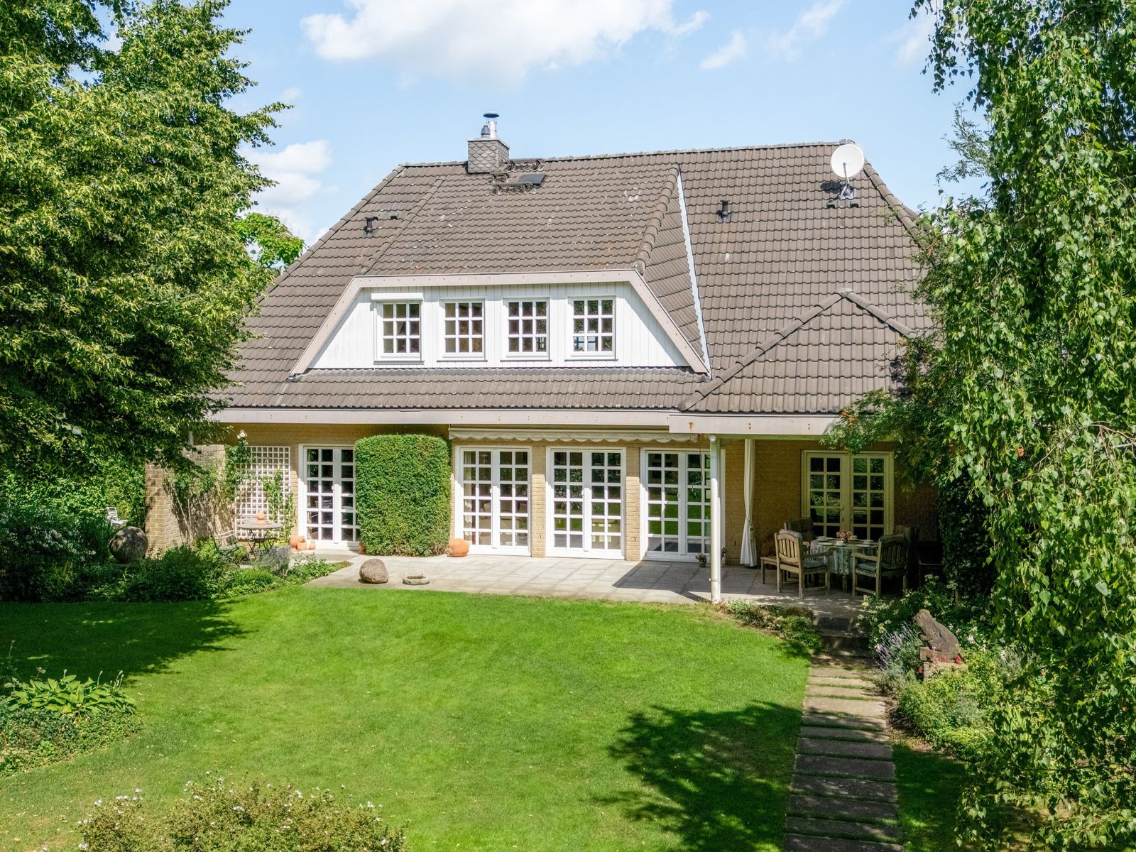 W-030ER_Schwanensteig1_01.jpg